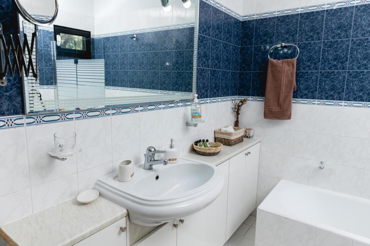 Kouvelia Country Home Luxury Villa Rental Nerotriviá Dış mekan fotoğraf