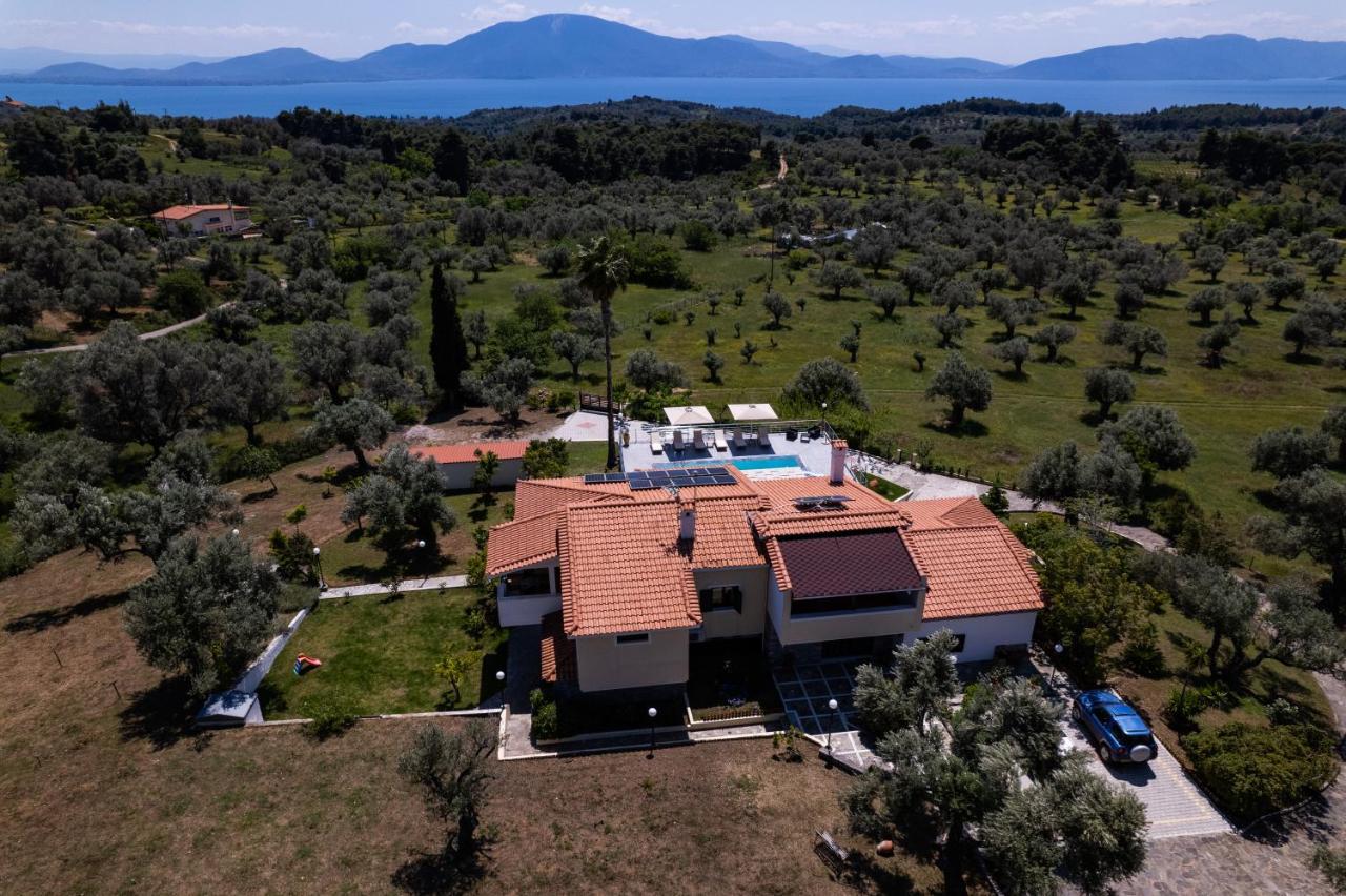 Kouvelia Country Home Luxury Villa Rental Nerotriviá Dış mekan fotoğraf